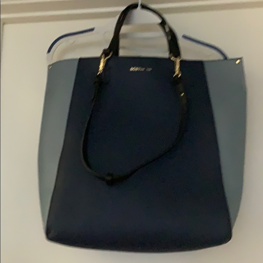 Large hobo BCBG grey/ blue handbag